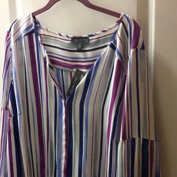 Limited blouse NWT - Picture 2 of 4